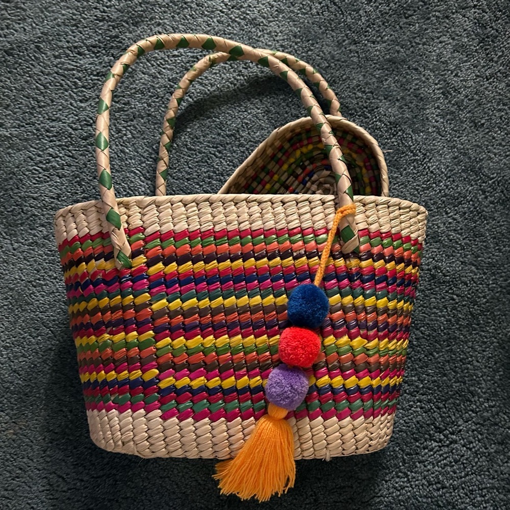 WOVEN TOTE
